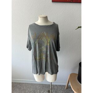 Daydreamer Def Leopard Distressed T-Shirt